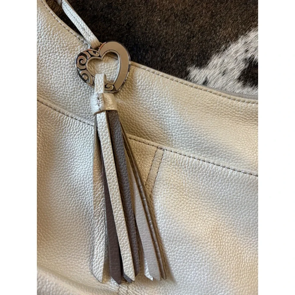 Brighton Barbados zip top hobo bag In Cream